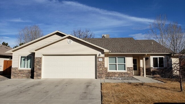 property at 1126 Excelsior Creek Ave