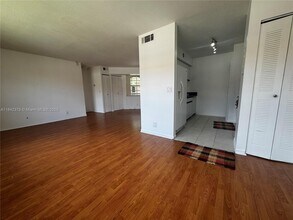334 SW 86th Ave in Pembroke Pines, FL - Building Photo - Building Photo