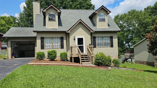 property at 242 Ridgeview Dr
