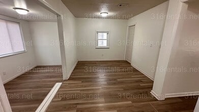 1161 Richmond S in Wichita, KS - Building Photo - Building Photo