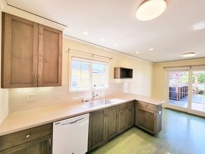 522 S Grant St in San Mateo, CA - Building Photo - Building Photo
