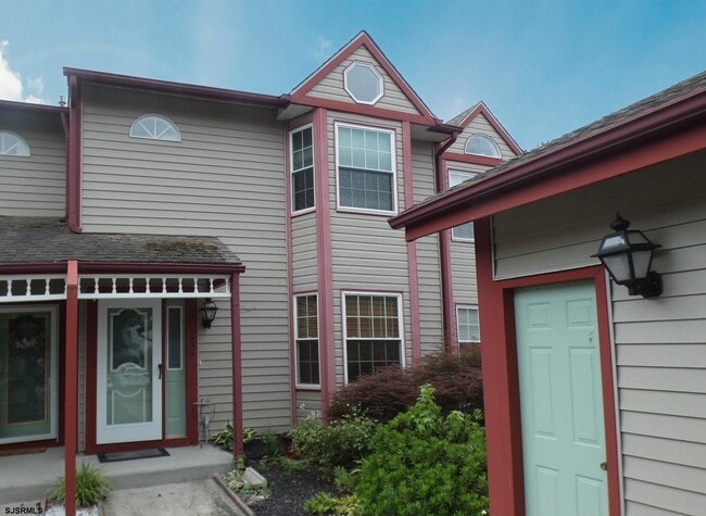 property at 696 E Lake Front Cir