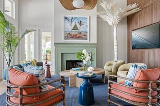 Villas D'Este in Delray Beach, FL - Foto de edificio - Building Photo