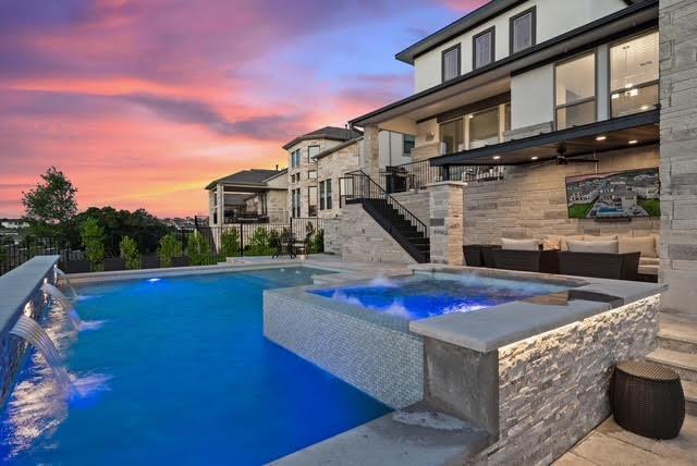 402 San Donato Dr in Austin, TX - Building Photo