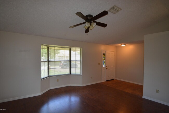 131 Hammock Rd SE in Palm Bay, FL - Building Photo - Building Photo