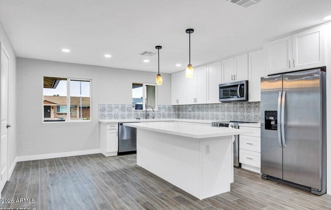 property at 10602 W Cumberland Dr