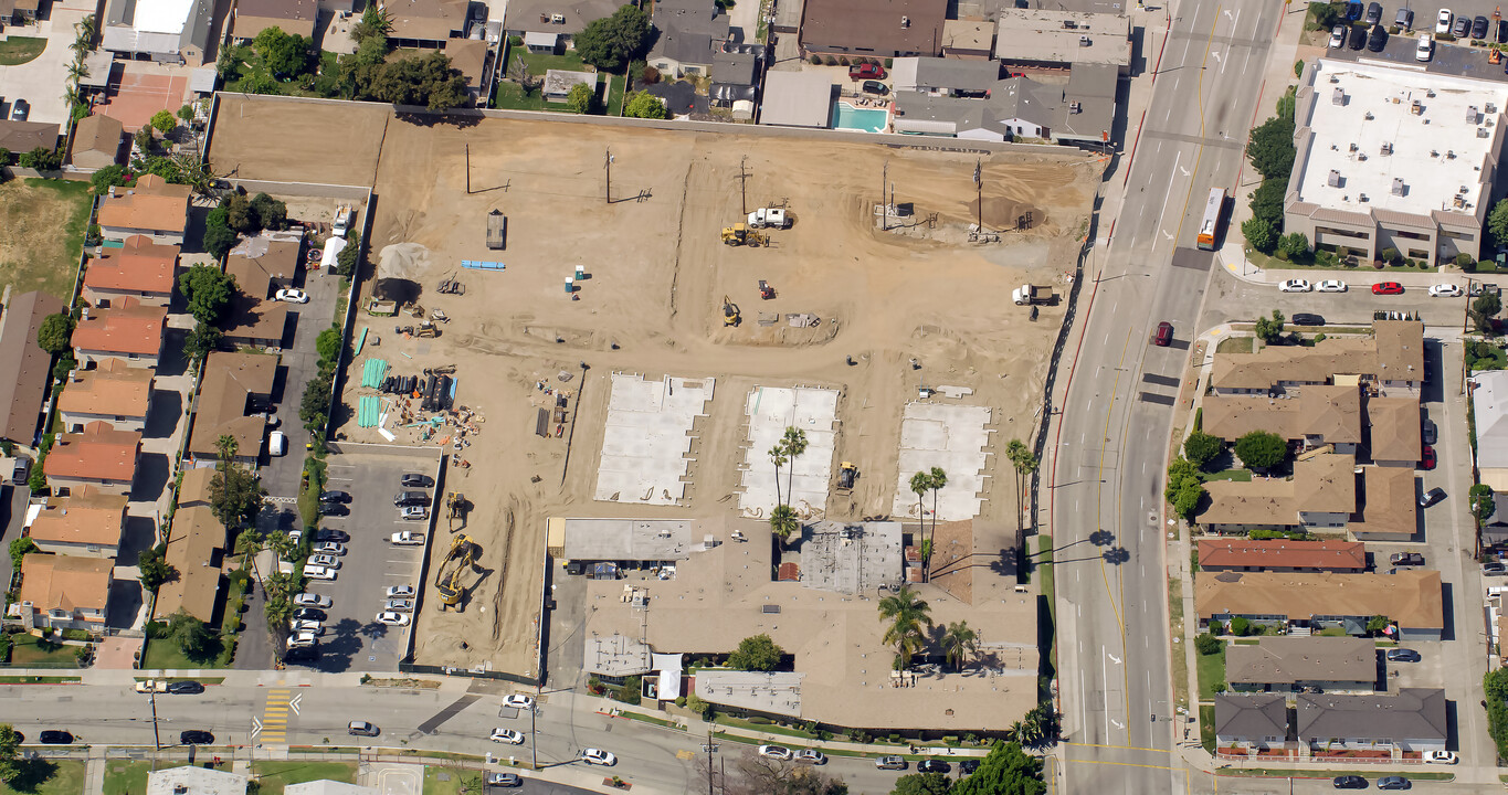 Cedar Court in El Monte, CA - Building Photo