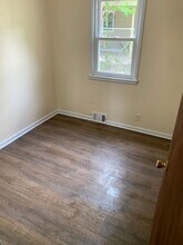 5525 N Long Island Dr in Milwaukee, WI - Building Photo - Building Photo