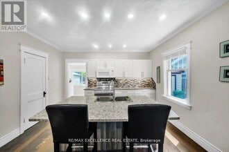 626 Downie St in Peterborough, ON - Building Photo - Building Photo