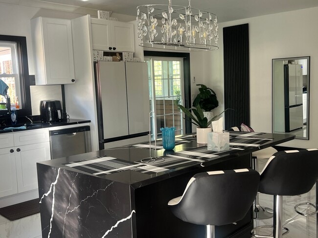 88 Randolph Rd in Worcester, MA - Foto de edificio - Building Photo