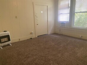 401 W 38th St in Austin, TX - Building Photo - Building Photo
