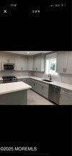 40 Hendrickson Pl in West Long Branch, NJ - Building Photo - Building Photo