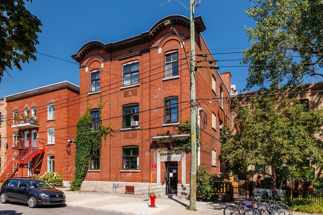 507 Fortune Rue in Montréal, QC - Building Photo