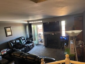 1145 N Broadway in Escondido, CA - Foto de edificio - Building Photo