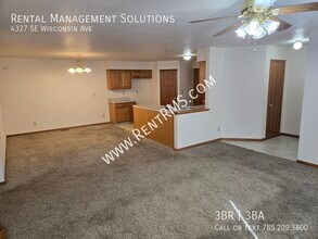 4327 SE Wisconsin Ave in Topeka, KS - Building Photo - Building Photo