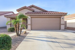 13812 W Ocotillo Ln in Surprise, AZ - Building Photo