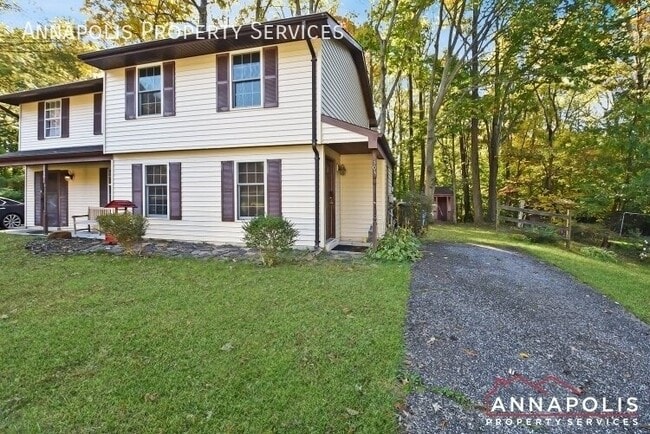 property at 1303 Old Pine Ct
