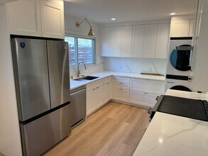 124-126 Rees St in Los Angeles, CA - Building Photo - Building Photo