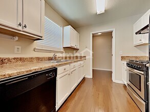 4089 Dresden Ct NW in Kennesaw, GA - Building Photo - Building Photo