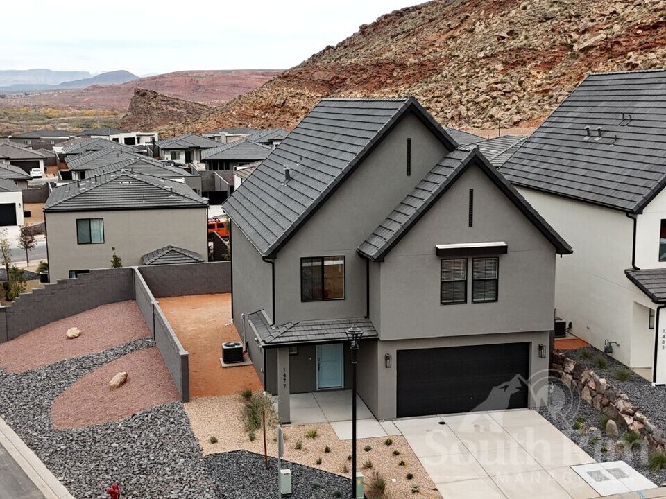1477 Fins Rd in Washington, UT - Building Photo