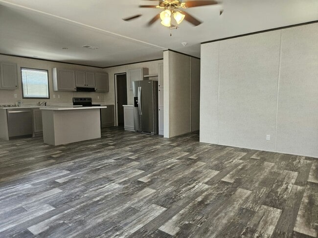 6680 Hidden Oaks Dr in North Fort Myers, FL - Building Photo - Building Photo