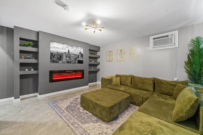 529 Ave E