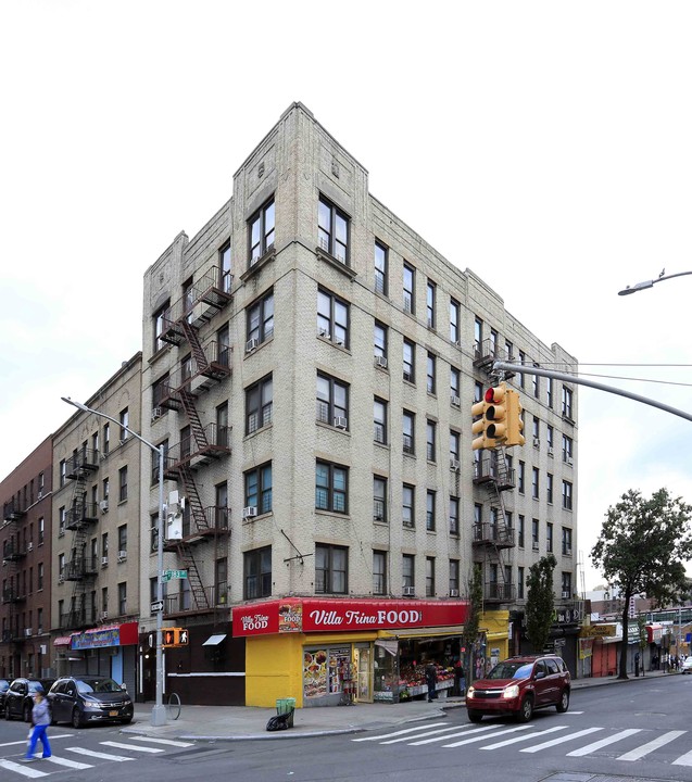 2275 Morris Ave in Bronx, NY - Building Photo