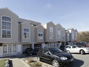 Hillside Center in Daly City, CA - Building Photo - Building Photo