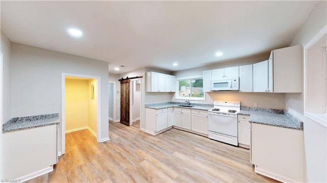 309 Woodlawn St in Thomasville, NC - Building Photo - Building Photo