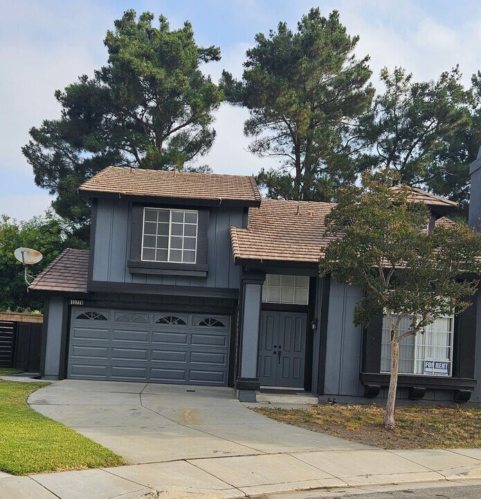 11778 Forli Dr in Rancho Cucamonga, CA - Foto de edificio