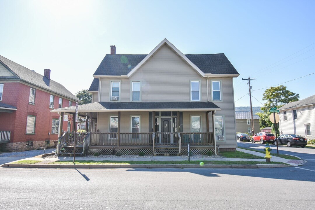 114-116 W Bald Eagle St in Lock Haven, PA - Building Photo
