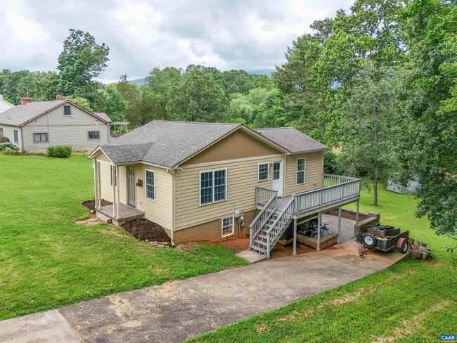 property at 5702 Locust Ln
