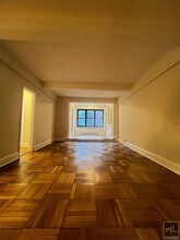 EAST 56 STREET, Unit 9E in New York, NY - Foto de edificio - Building Photo