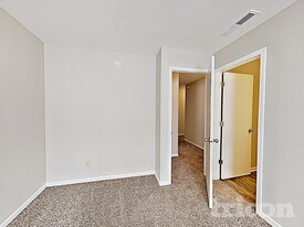 695 Cross Wind Dr in Greenwood, IN - Building Photo