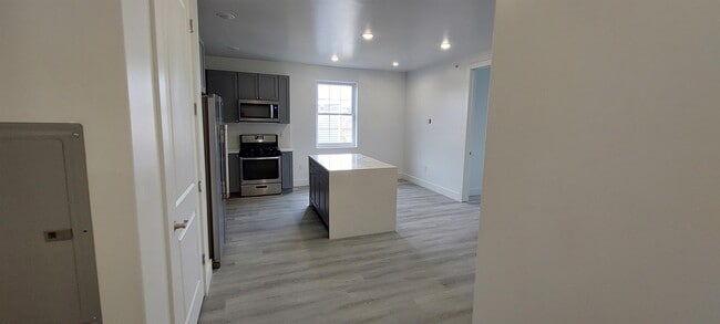 273 Oak St in Passaic, NJ - Building Photo - Building Photo