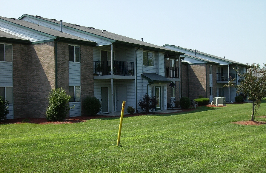 Sycamore Springs in Seymour, IN - Building Photo