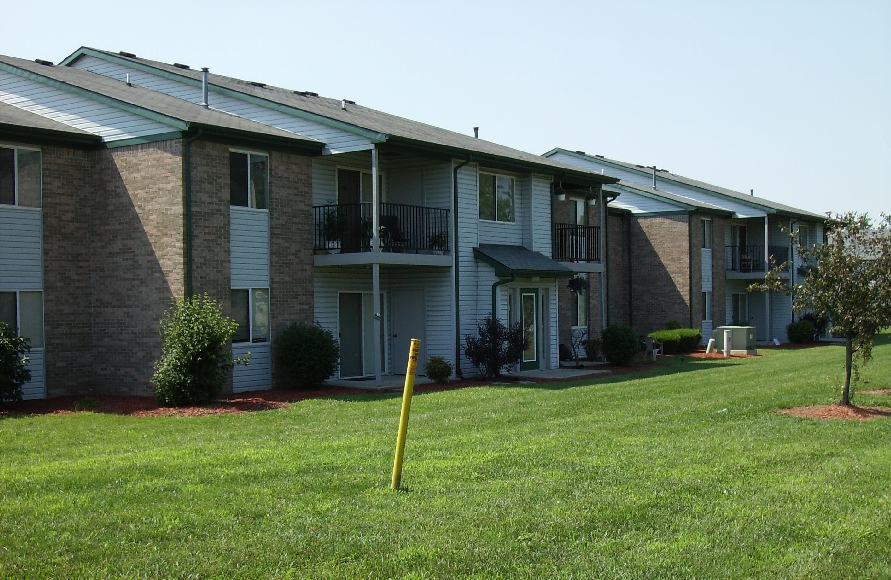 Sycamore Springs in Seymour, IN - Building Photo