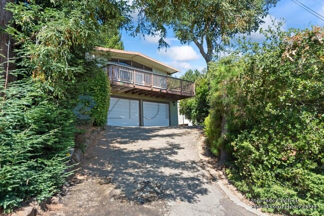 property at 3320 Noyo St