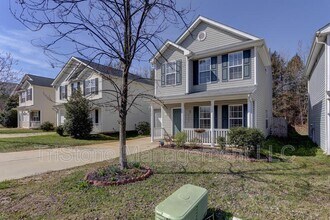 5724 Henderson Oaks Dr in Charlotte, NC - Building Photo - Building Photo