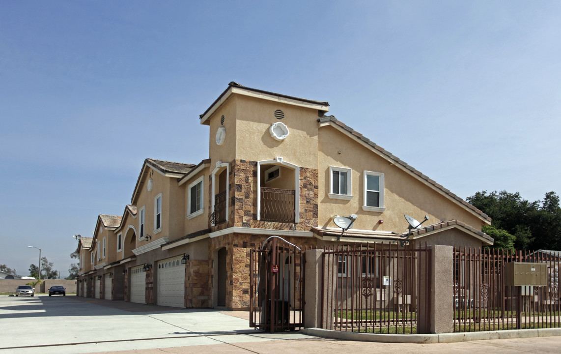 16870 Reed St in Fontana, CA - Building Photo