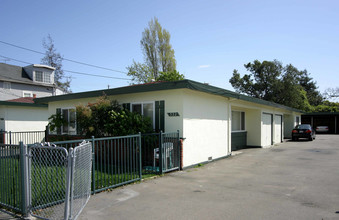 328-336 Pacific Ave in Alameda, CA - Building Photo - Building Photo