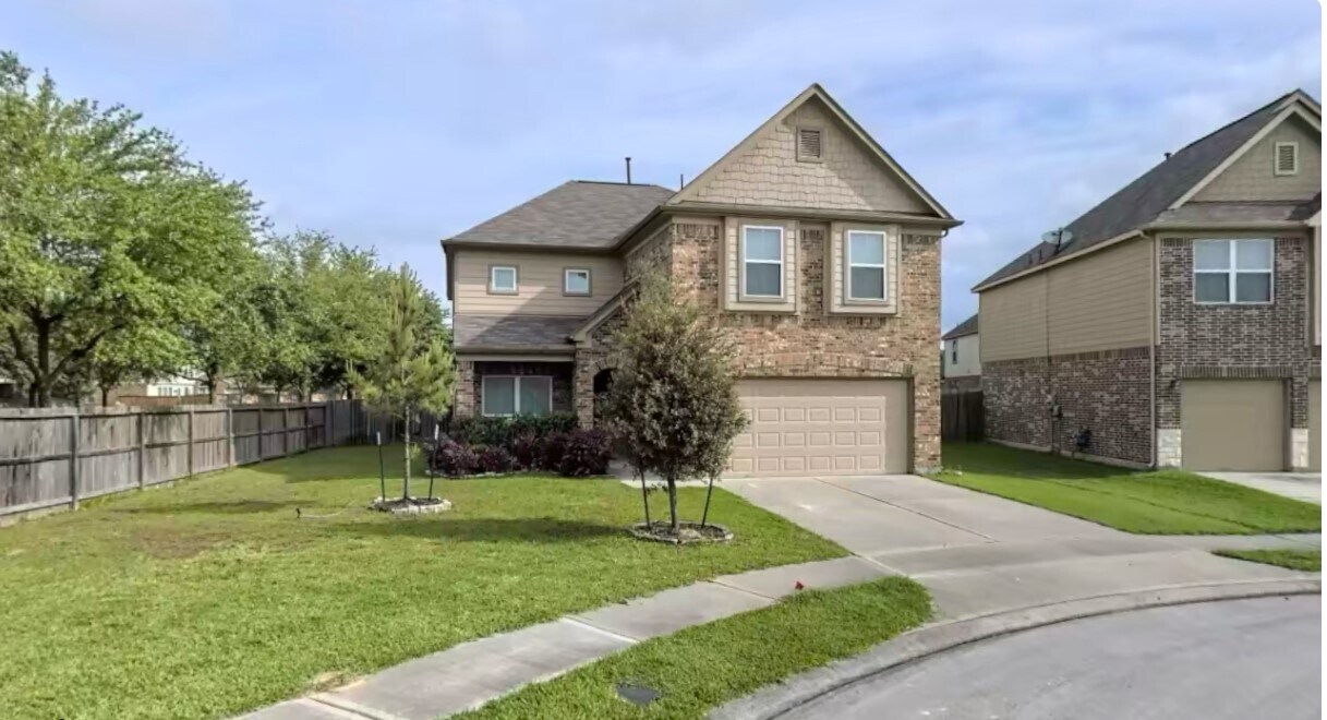 4903 Hidden Nest Ct in Houston, TX - Building Photo