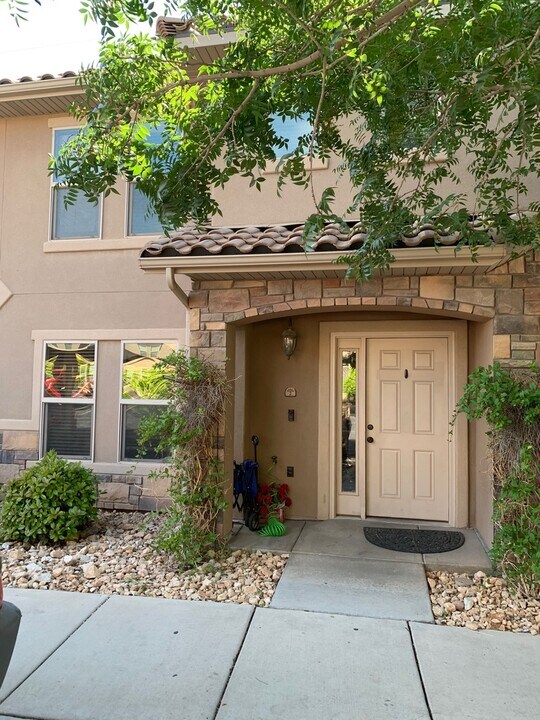 3419 S River Rd in Saint George, UT - Building Photo