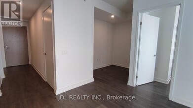 125-4125 Blue Jays Way in Toronto, ON - Building Photo - Building Photo