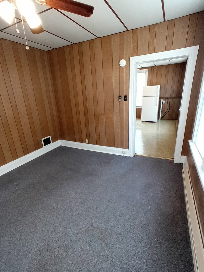 117 W High St, Unit 1 in Hancock, MD - Building Photo - Building Photo