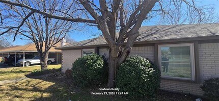 1029 Cottonwood Trail in Benbrook, TX - Building Photo - Building Photo