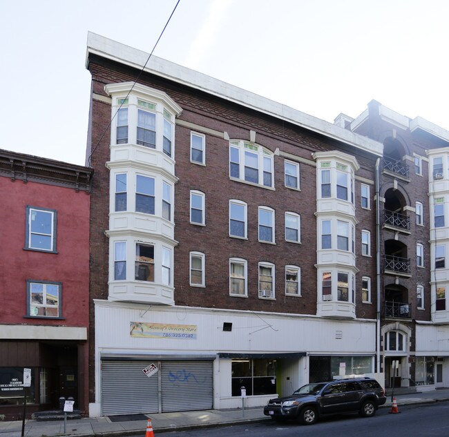 Saylor Apartments in Reading, PA - Building Photo - Building Photo