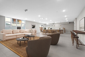 The View at Long Branch in Long Branch, NJ - Foto de edificio - Building Photo