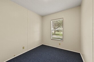 21528 Cedar Ln in Tomball, TX - Building Photo - Building Photo