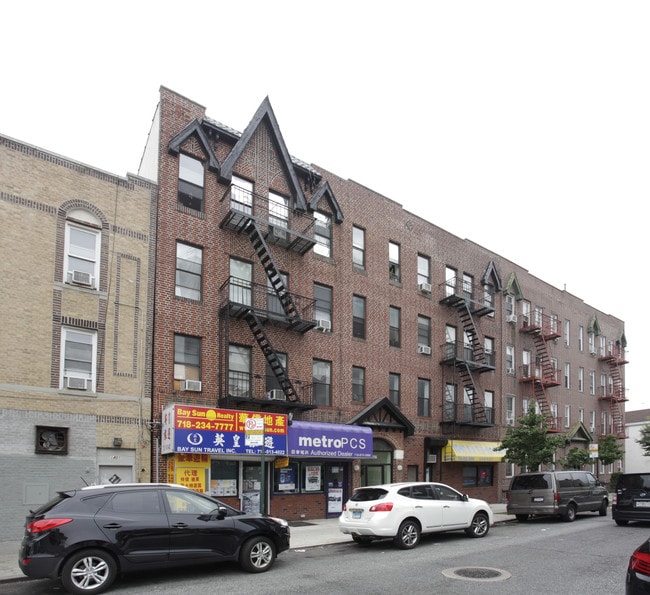 1407 W 8th St in Brooklyn, NY - Building Photo - Building Photo